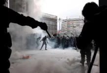 Milanda etirazçılarla toqquşmalarda 60 polis əməkdaşı yaralanıb Milan