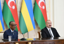 Azərbaycan ilə Ruanda arasında imzalanmış sənədlər mübadilə olunub, sonra prezidentlər mətbuata bəyanatlarla çıxış ediblər Azərbaycan ilə Ruanda arasında imzalanmış sənədlər mübadilə olunub, sonra prezidentlər mətbuata bəyanatlarla çıxış ediblər