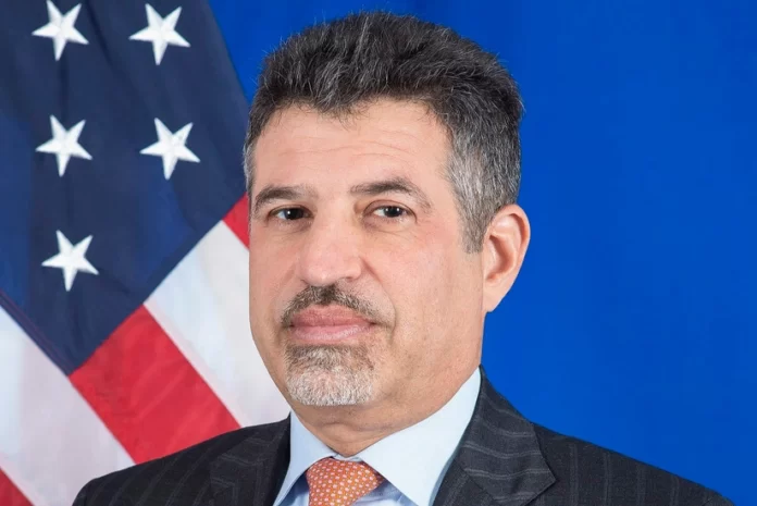 ABŞ Dövlət Departamenti ölkənin Yəməndəki səfiri Stiven Feyqini Qəzza zolağında sülh sazişinin həyata keçirilməsinə və Fələstin anklavına humanitar yardımın çatdırılmasının təşkili ilə məşğul olacaq yeni mərkəzin rəhbəri vəzifəsinə təyin edib ABŞ Dövlət Departamenti ölkənin Yəməndəki səfiri Stiven Feyqini Qəzza zolağında sülh sazişinin həyata keçirilməsinə və Fələstin anklavına humanitar yardımın çatdırılmasının təşkili ilə məşğul olacaq yeni mərkəzin rəhbəri vəzifəsinə təyin edib