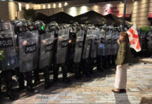 Tbilisinin mərkəzində müxalifət yürüş-mitinq keçirir Tbilisi