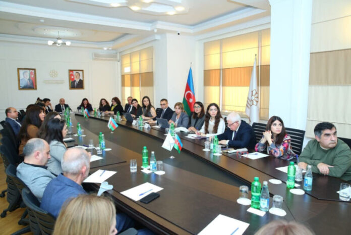 Oktyabrın 30-da Qeyri-Hökumət Təşkilatlarına Dövlət Dəstəyi Agentliyində QHT-lər üçün WUF13-də (World Urban Forum) iştirakçılıqla bağlı informasiya sessiyası keçirilib Oktyabrın 30-da Qeyri-Hökumət Təşkilatlarına Dövlət Dəstəyi Agentliyində QHT-lər üçün WUF13-də (World Urban Forum) iştirakçılıqla bağlı informasiya sessiyası keçirilib