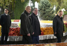 Prezident İlham Əliyev Düşənbədə MDB dövlət başçılarının qeyri-rəsmi şam yeməyində iştirak edib Prezident İlham Əliyev Düşənbədə MDB dövlət başçılarının qeyri-rəsmi şam yeməyində iştirak edib