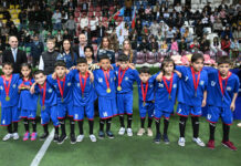 Leyla Əliyevanın təşəbbüsü ilə uşaq evlərinin komandaları arasında növbəti minifutbol turniri təşkil olunub Oktyabrın 30-da uşaq evlərində tərbiyə alan 10-11 və 12-13 yaş arası oğlan və qızlardan ibarət komandalar arasında növbəti “Dostluq Kuboku” minifutbol turniri keçirilib