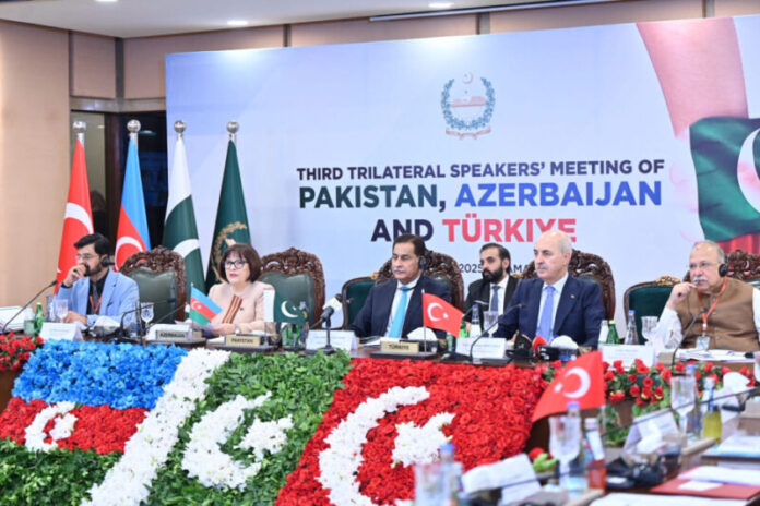 İslamabadda Azərbaycan-Pakistan-Türkiyə parlament sədrlərinin üçüncü üçtərəfli görüşü keçirilib