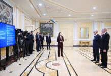 Astanada “Orta Dəhlizin inkişafı” birgə layihəsi təqdim edilib Oktyabrın 21-də Azərbaycan Respublikasının Prezidenti İlham Əliyevin və Qazaxıstan Respublikasının Prezidenti Kasım-Jomart Tokayevin iştirakı ilə “Orta Dəhlizin inkişafı” (Trans-Xəzər Beynəlxalq Nəqliyyat Marşrutu) birgə layihəsinin təqdimatı olub