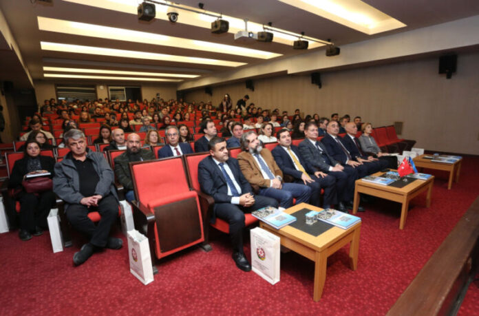 “İRS” Nəşriyyatı tərəfindən çap edilən “Daşları toplama zamanı” adlı kitabın təqdimatı