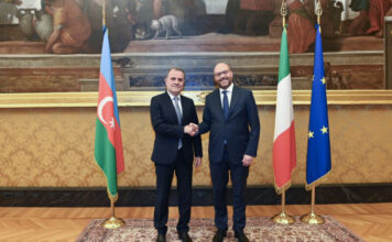 Azərbaycanla İtaliya arasında əməkdaşlıq məsələləri müzakirə olunub Xarici işlər naziri Ceyhun Bayramov İtaliyaya rəsmi səfəri çərçivəsində İtaliya Respublikası Parlamentinin Deputatlar Palatasının sədri Lorenzo Fontana ilə görüşüb