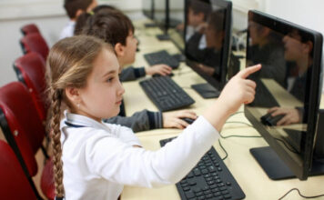 Agentlik: Valideynlərin “Rəqəmsal məktəb” platformasında qeydiyyat səviyyəsi 70 faizə yaxınlaşıb “Rəqəmsal məktəb” platforması