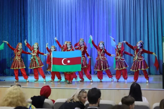 Birinci uşaq rəqs festivalı Birinci uşaq rəqs festivalı