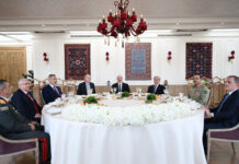 Azərbaycan, Türkiyə və Pakistan liderləri birgə nahar ediblər Azərbaycan, Türkiyə və Pakistan liderləri birgə nahar ediblər