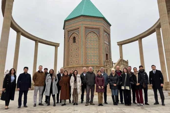 Böyük Britaniyanın Azərbaycan və Mərkəzi Asiya üzrə ticarət elçisi, Lordlar Palatasının üzvü lord Con Alderdays Naxçıvan Muxtar Respublikasında səfərdə