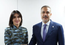 Türkiyə və Gürcüstan XİN başçıları regional təhlükəsizlik məsələlərini müzakirə ediblər ATƏT-in Nazirlər Şurasının 32-ci iclası çərçivəsində Gürcüstanın xarici işlər naziri Maka Boçorişvili Türkiyə Respublikasının xarici işlər naziri Hakan Fidanla görüşüb