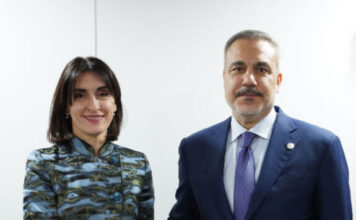 Türkiyə və Gürcüstan XİN başçıları regional təhlükəsizlik məsələlərini müzakirə ediblər ATƏT-in Nazirlər Şurasının 32-ci iclası çərçivəsində Gürcüstanın xarici işlər naziri Maka Boçorişvili Türkiyə Respublikasının xarici işlər naziri Hakan Fidanla görüşüb