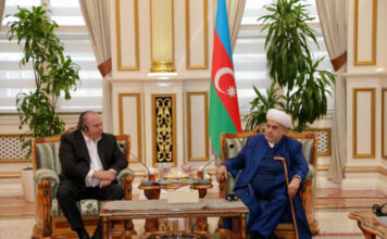 QMİ sədri ABŞ Etnik Anlaşma Fondunun prezidenti və təsisçisi ilə görüşüb Dekabrın 4-də Qafqaz Müsəlmanları İdarəsinin (QMİ) sədri şeyxülislam Allahşükür Paşazadə ABŞ Etnik Anlaşma Fondunun prezidenti və təsisçisi Mark Şnayer və onun rəhbərlik etdiyi nümayəndə heyəti ilə görüşüb