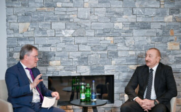 Prezident İlham Əliyev Davosda “Vitol” şirkətinin baş icraçı direktoru ilə görüşüb Azərbaycan Respublikasının Prezidenti İlham Əliyev yanvarın 21-də Davosda “Vitol” şirkətinin baş icraçı direktoru Rassel Hardi ilə görüşüb