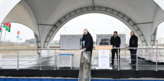 Prezident İlham Əliyev Sumqayıt Sənaye Parkında polipropilen və laminatlı kisə istehsalı müəssisəsinin təməlini qoyub Prezident İlham Əliyev Sumqayıt Sənaye Parkında polipropilen və laminatlı kisə istehsalı müəssisəsinin təməlini qoyub