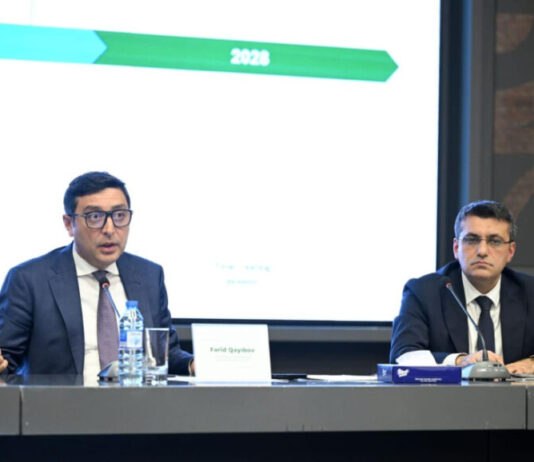 Fərid Qayıbov idman federasiyalarının nümayəndələri ilə görüşüb Gənclər və idman naziri Fərid Qayıbov