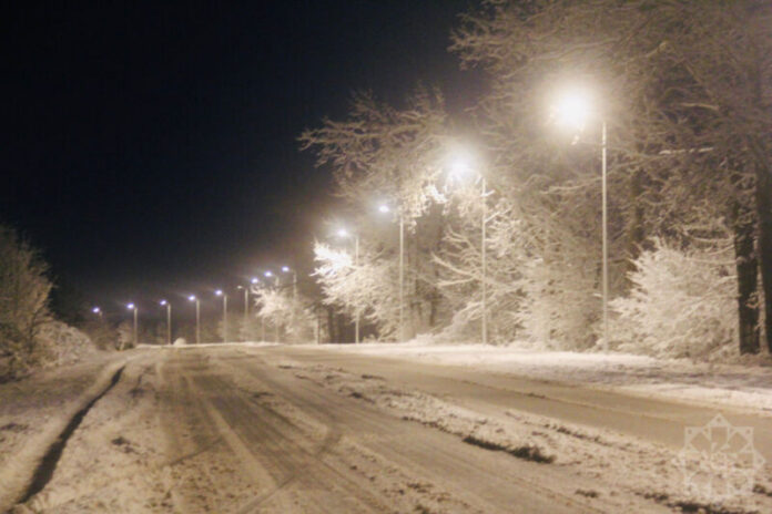 Şamaxı-Ağsu yolunda qarlı hava