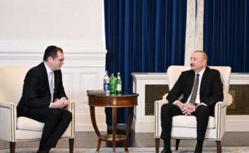 Prezident İlham Əliyev Vaşinqtonda Amerika İsrail İctimai Əlaqələr Komitəsinin icraçı direktoru və digər rəhbər heyəti ilə görüşüb Amerika İsrail İctimai Əlaqələr Komitəsinin (AIPAC) icraçı direktoru Elliot Brandt və Azərbaycan Respublikasının Prezidenti İlham Əliyev