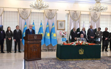 Qazaxıstan və Pakistan arasında Trans-Xəzər nəqliyyat dəhlizinin inkişafı müzakirə edilib Qazaxıstan və Pakistan arasında Trans-Xəzər nəqliyyat dəhlizinin inkişafı müzakirə edilib