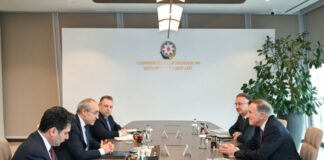 Türkiyənin “Eczacıbaşı Holding” şirkətlər qrupunun Azərbaycanda potensial fəaliyyəti müzakirə olunub İqtisadiyyat naziri Mikayıl Cabbarov Türkiyənin “Eczacıbaşı Holding” şirkətlər qrupunun İdarə Heyətinin sədri Bülent Eczacıbaşı ilə görüşüb