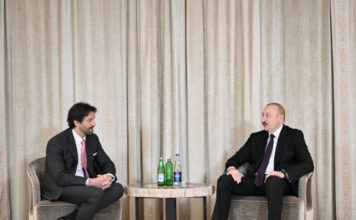 Prezident İlham Əliyev Münxendə Slovakiya Baş nazirinin müavini ilə görüşüb Azərbaycan Respublikasının Prezidenti İlham Əliyev fevralın 13-də Münxendə Slovakiya Respublikasının Baş nazirinin müavini və müdafiə naziri Robert Kalinak ilə görüşüb