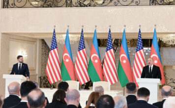 Azərbaycan Prezidenti İlham Əliyev və ABŞ-ın Vitse-prezidenti Cey. Di. Vens mətbuata bəyanatlarla çıxış ediblər Azərbaycan Prezidenti İlham Əliyev və ABŞ-ın Vitse-prezidenti Cey. Di. Vens mətbuata bəyanatlarla çıxış ediblər