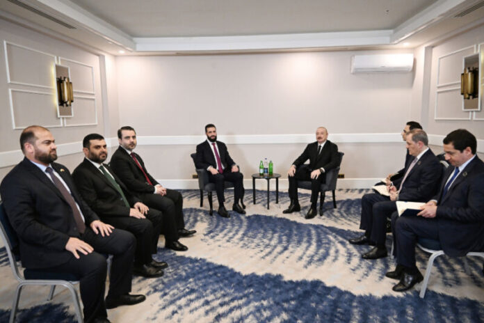 Aprelin 17-də Antalyada Azərbaycan Respublikasının Prezidenti İlham Əliyevin Suriya Ərəb Respublikasının keçid dövrü Prezidenti Əhməd Əl Şaraa ilə görüşü olub Aprelin 17-də Antalyada Azərbaycan Respublikasının Prezidenti İlham Əliyevin Suriya Ərəb Respublikasının keçid dövrü Prezidenti Əhməd Əl Şaraa ilə görüşü olub