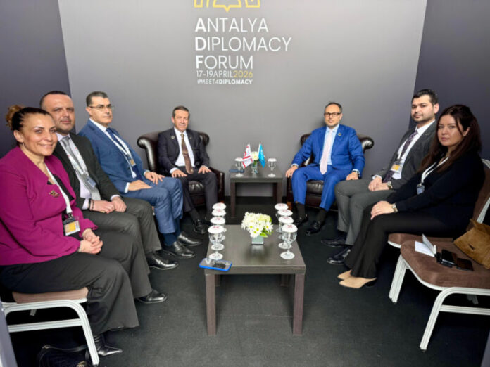 Türk Dövlətləri Parlament Assambleyasının (TÜRKPA) Baş katibi Ramil Həsən aprelin 18-də 5-ci Antalya Diplomatiya Forumu çərçivəsində Şimali Kipr Türk Cümhuriyyəti (ŞKTC) xarici işlər naziri Tahsin Ertuğruloğlu ilə görüşüb