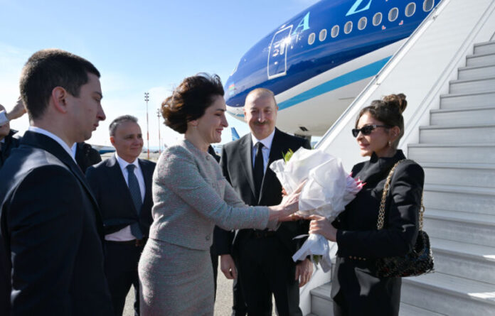 Prezident İlham Əliyev Gürcüstana dövlət səfərinə gəlib Prezident İlham Əliyev Gürcüstana dövlət səfərinə gəlib