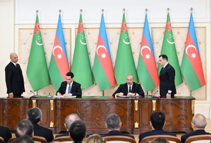 Azərbaycan ilə Türkmənistan arasında imzalanmış sənədlər mübadilə olunub Azərbaycan ilə Türkmənistan arasında imzalanmış sənədlər mübadilə olunub