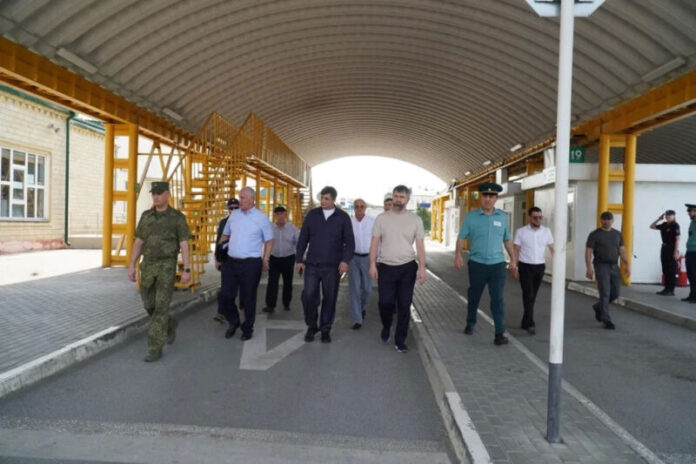 Dağıstan Azərbaycanla sərhəddəki nəzarət-buraxılış məntəqələrini modernləşdirir Dağıstan Azərbaycanla sərhəddəki nəzarət-buraxılış məntəqələrini modernləşdirir