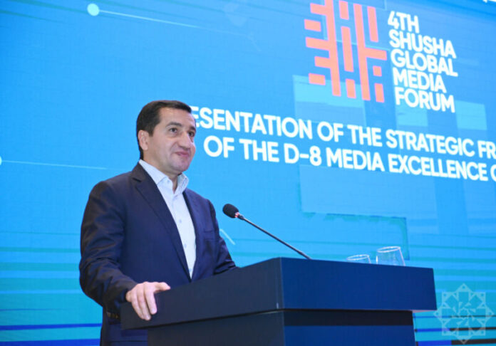Azərbaycan Respublikası Prezidentinin köməkçisi – Prezident Administrasiyasının Xarici siyasət məsələləri şöbəsinin müdiri Hikmət Hacıyev