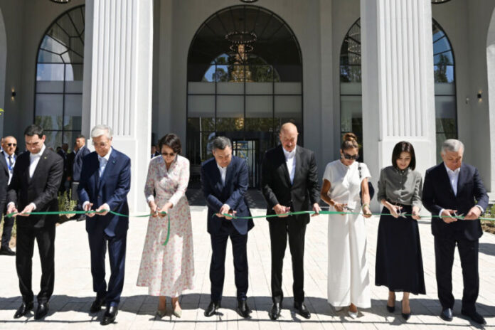 İssık-Kul gölünün sahilində “Baku Resort & Spa” mehmanxanasının açılışı olub İssık-Kul gölünün sahilində “Baku Resort & Spa” mehmanxanasının açılışı olub