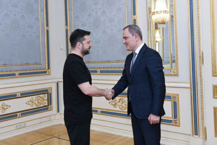 Ukrayna Prezidenti Volodimir Zelenski Ceyhun Bayramovu qəbul edib