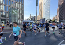 52-ci Berlin Marafonunda 162 ölkədən 50 mindən çox iştirakçı yarışıb Berlin Marafonu