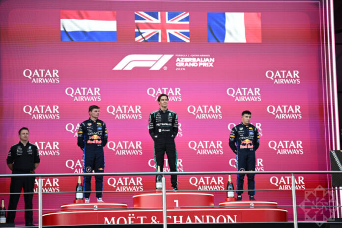 Formula 1 Azərbaycan Qran-Prisinin qalibi mükafatlandırılıb Formula 1 Azərbaycan Qran-Prisinin qalibi mükafatlandırılıb