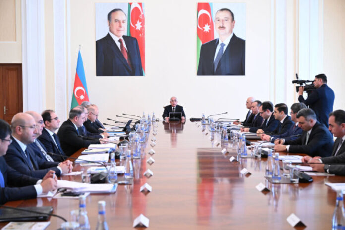 Nazirlər Kabinetində geniş iclas keçirilib Nazirlər Kabinetində geniş iclas keçirilib