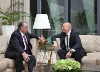 Prezident İlham Əliyev Tacikistan Prezidenti ilə görüşüb Azərbaycan Respublikasının Prezidenti İlham Əliyev Tacikistan Respublikasının Prezidenti Emoməli Rəhmon ilə görüşüb